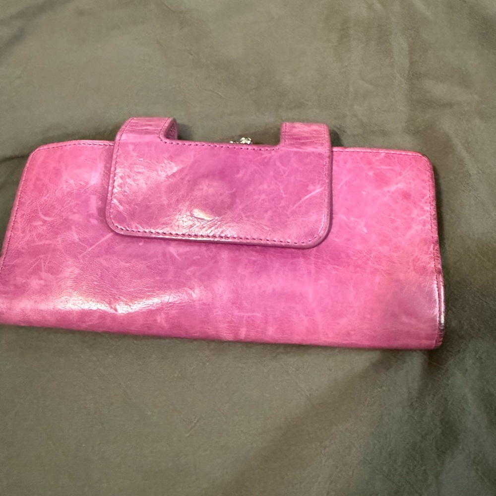 Hobo Nancy Leather Wallet/ Clutch Color Pansy